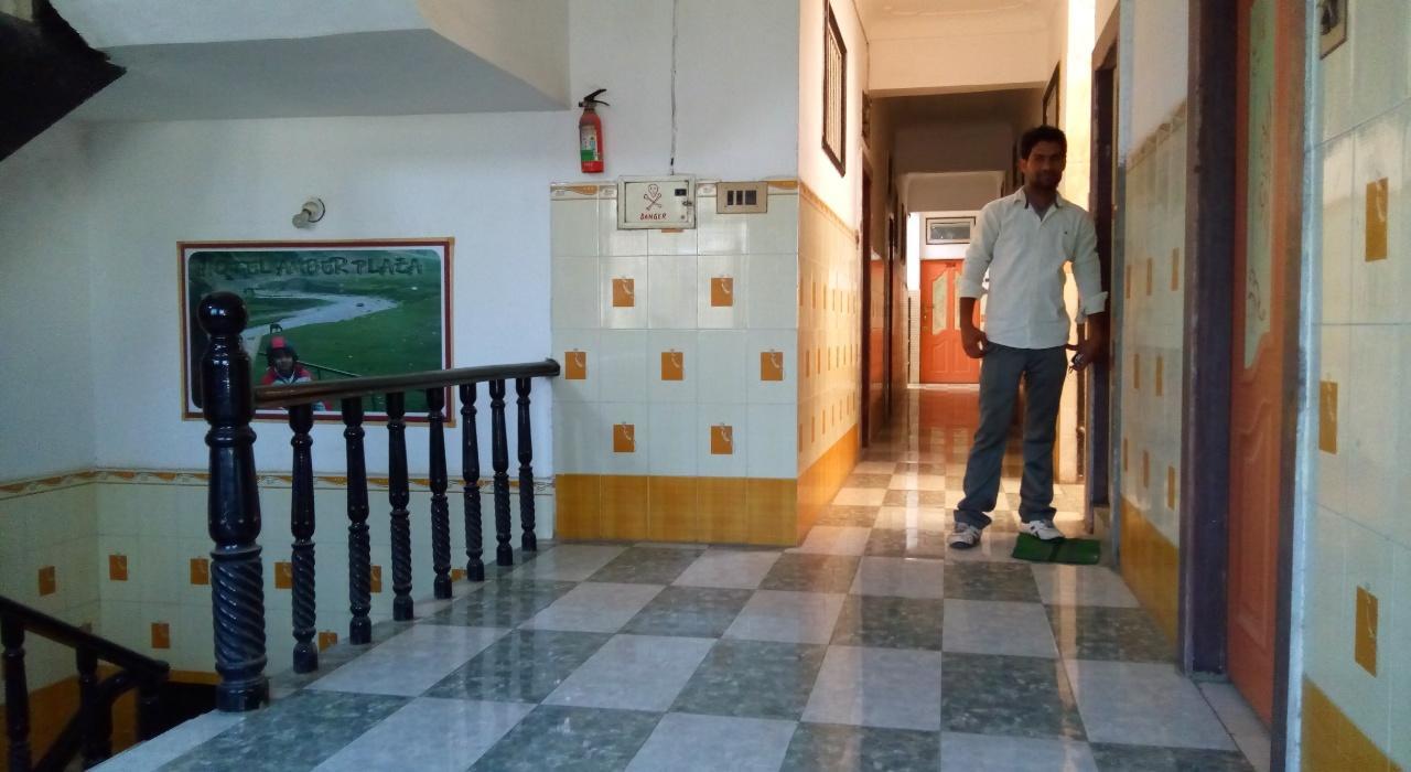 Amber Plaza Hotel Chittorgarh Buitenkant foto